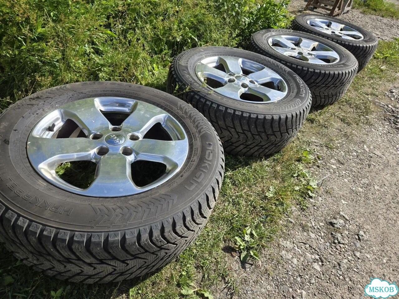 Колёса в сборе на Jeep Grand Cherokee WK2 R18 8J фото 1