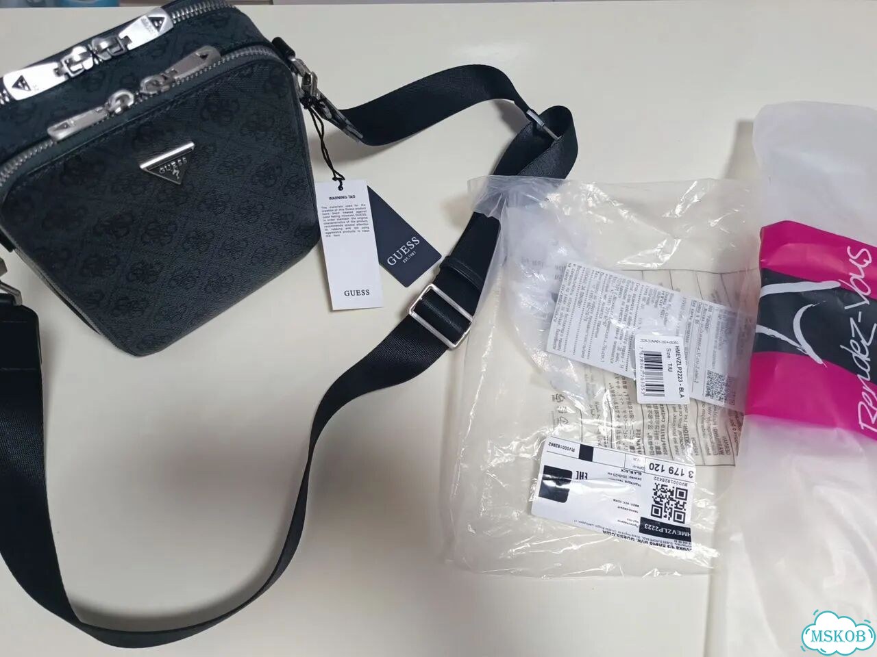 Сумка guess мужская оригинал фото 2