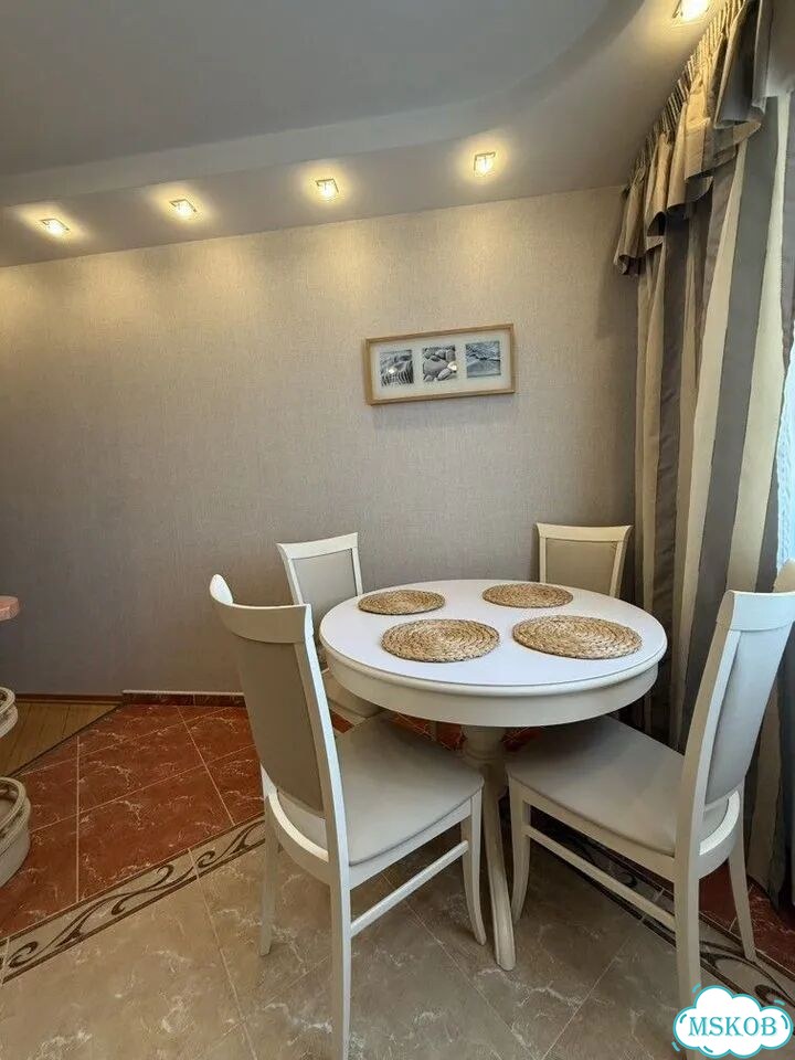 2-к. квартира, 62 м², 18/22 эт. фото 1