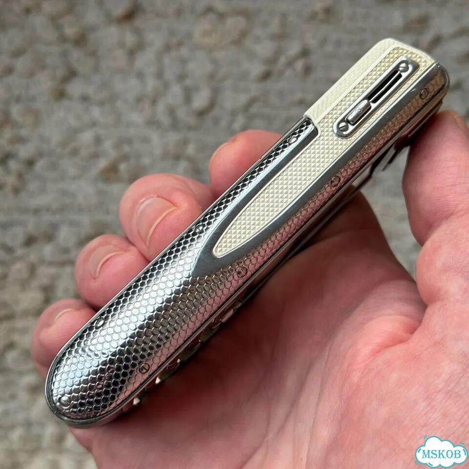 Vertu Ascent Ti, 4 ГБ, 1 SIM фото 7