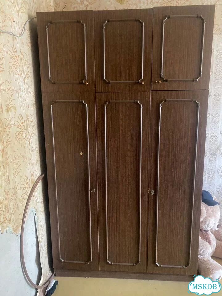 Шкаф распашной двухстворчатый фото 1