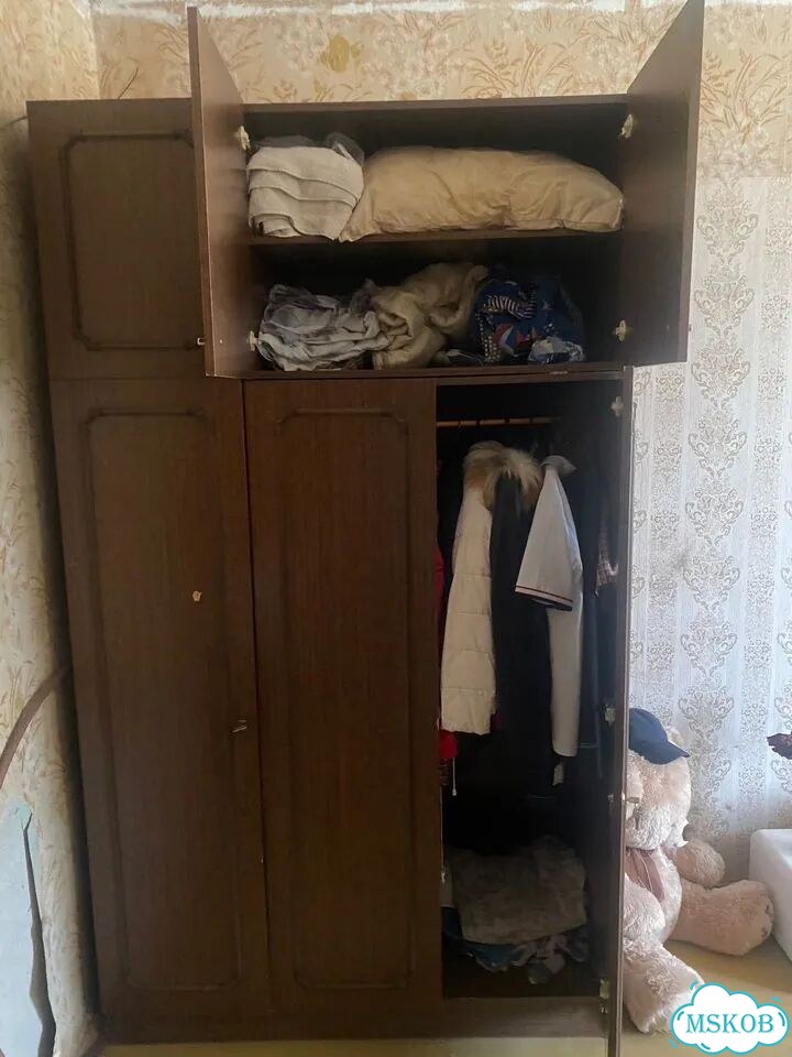 Шкаф распашной двухстворчатый фото 3