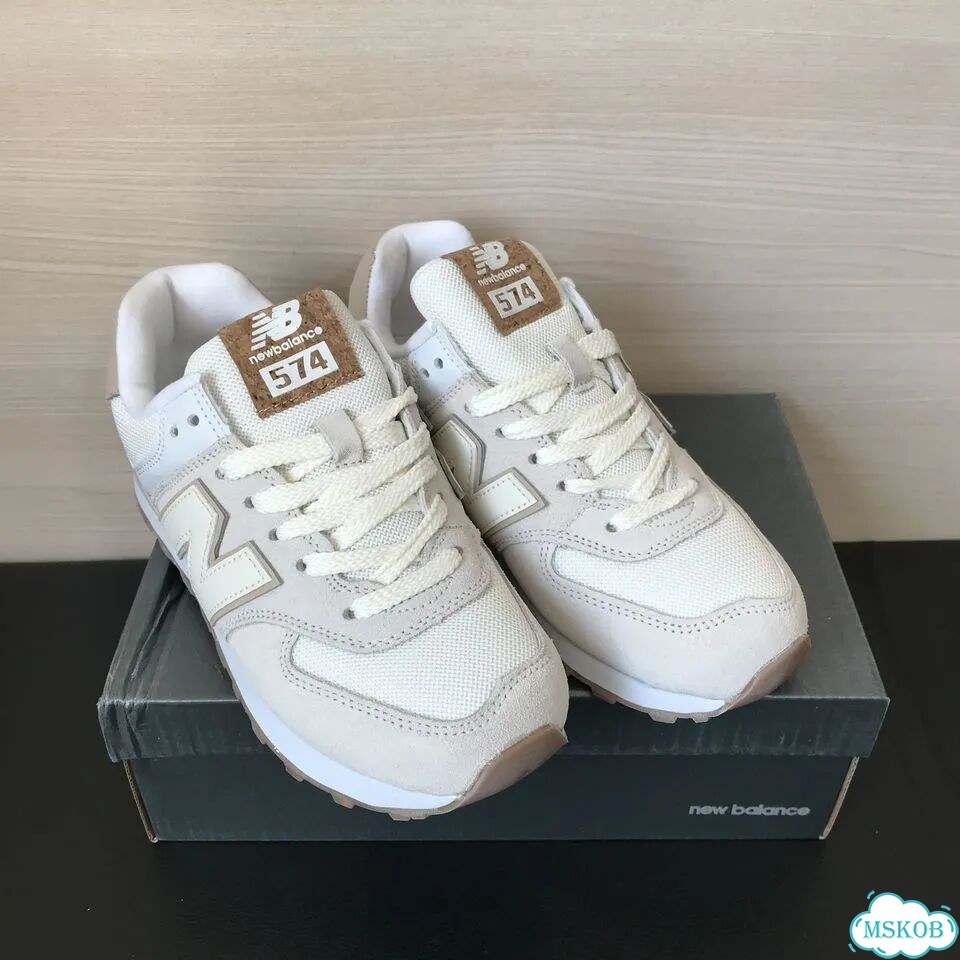 Кроссовки New Balance 574 женские бежевые фото 3