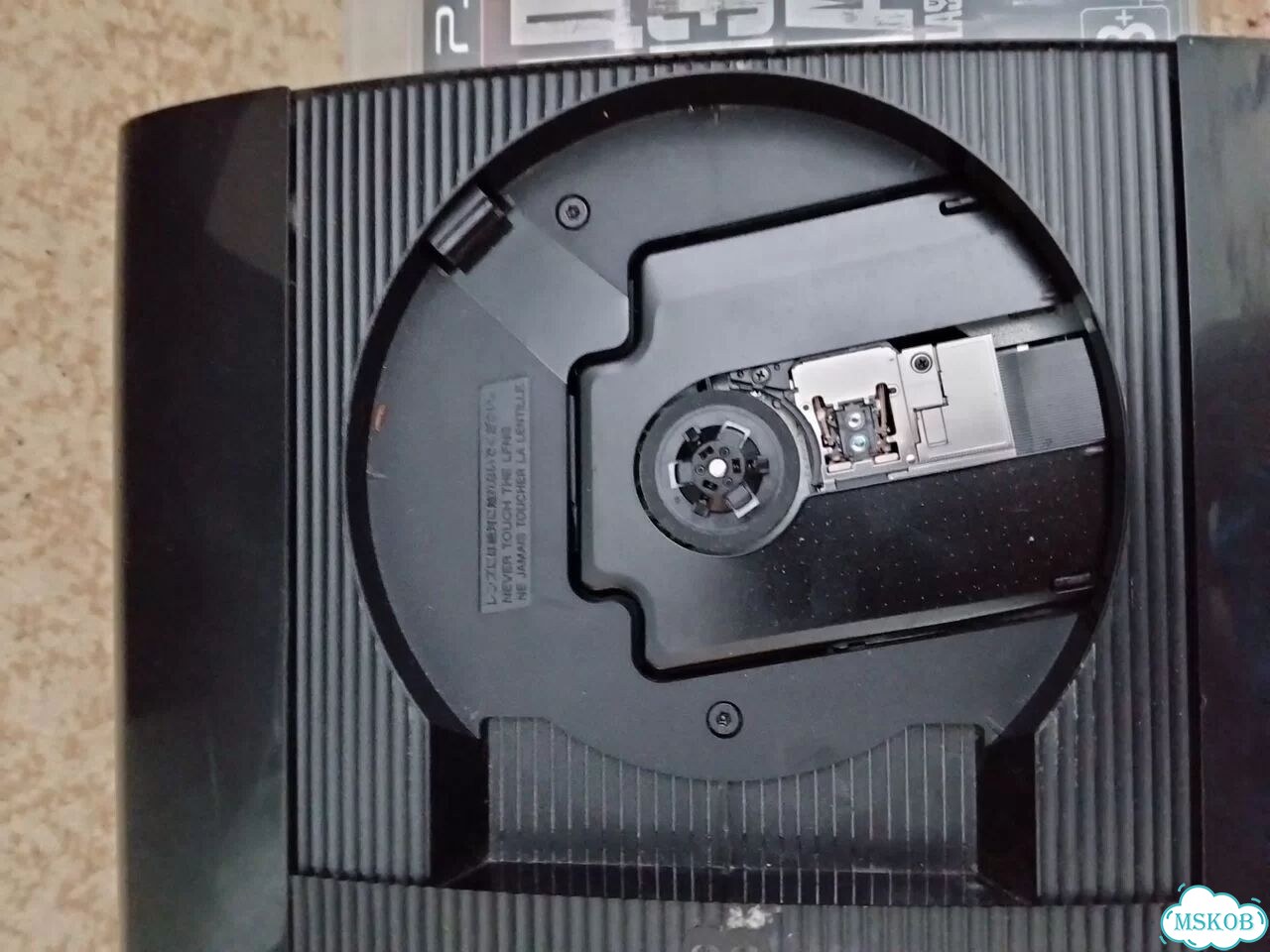 Игровая приставка ps3 super slim фото 2