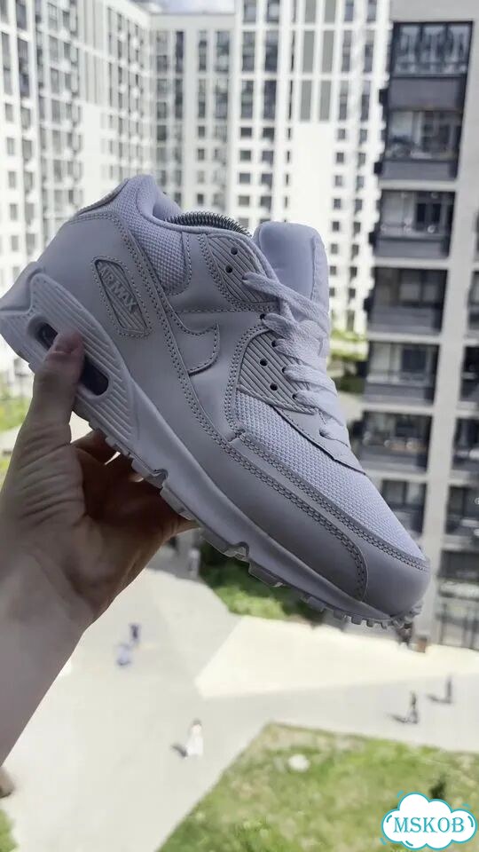 Кроссовки Nike Air Max 90 на руках 41-46 фото 1