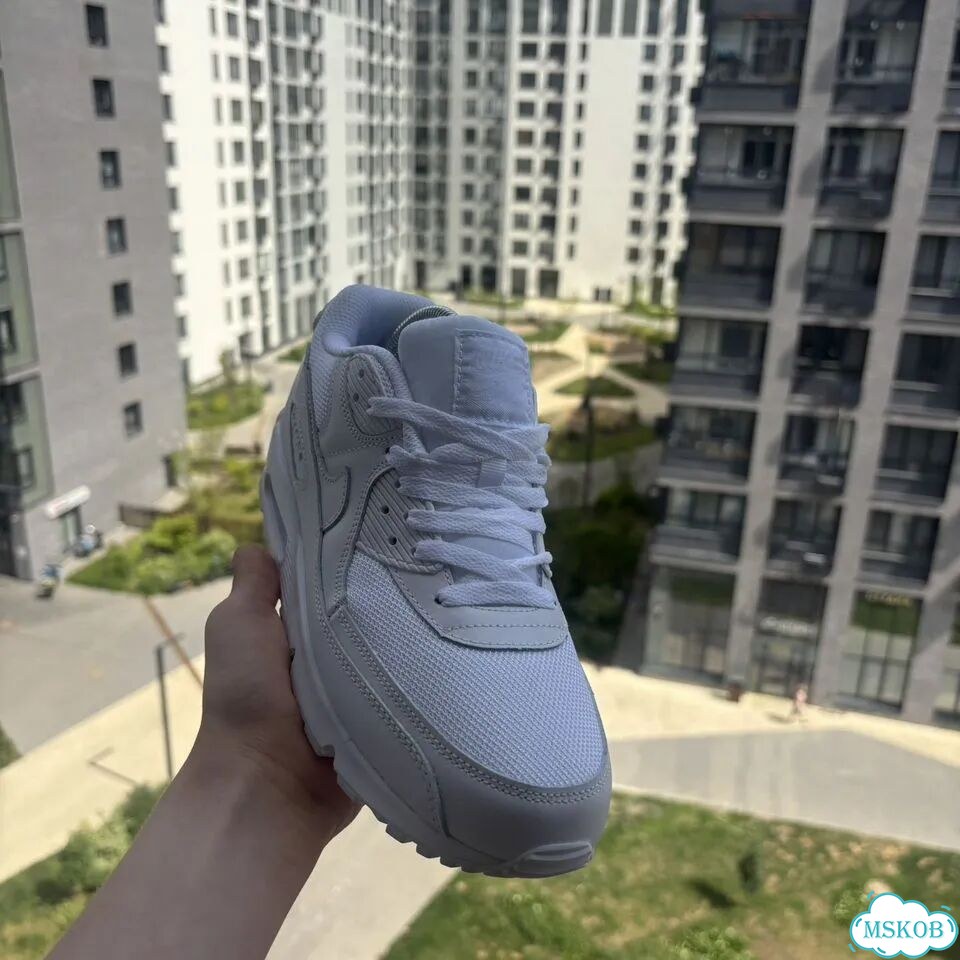 Кроссовки Nike Air Max 90 на руках 41-46 фото 3