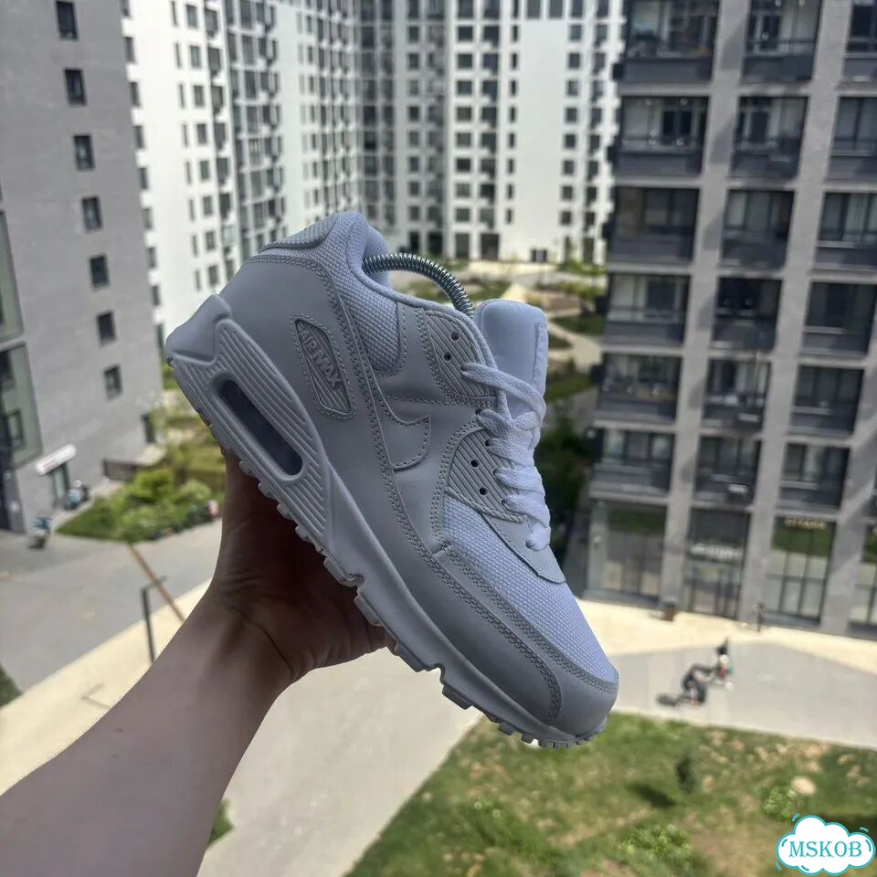 Кроссовки Nike Air Max 90 на руках 41-46 фото 4