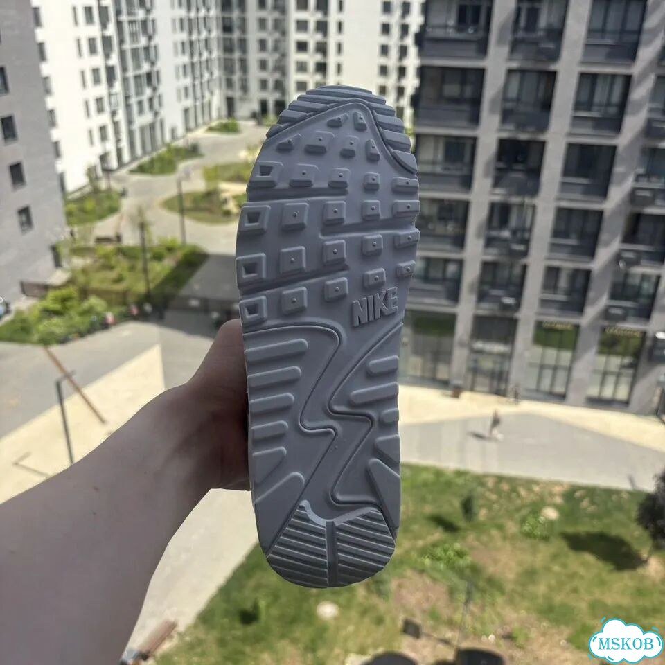Кроссовки Nike Air Max 90 на руках 41-46 фото 7