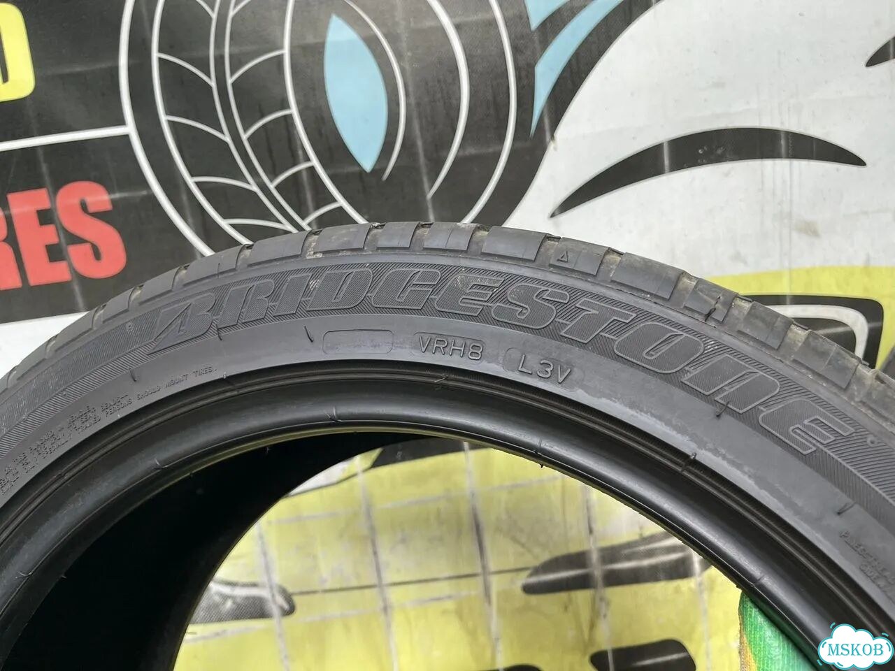 Bridgestone Potenza RE050A 225/45 R17 94Y фото 4