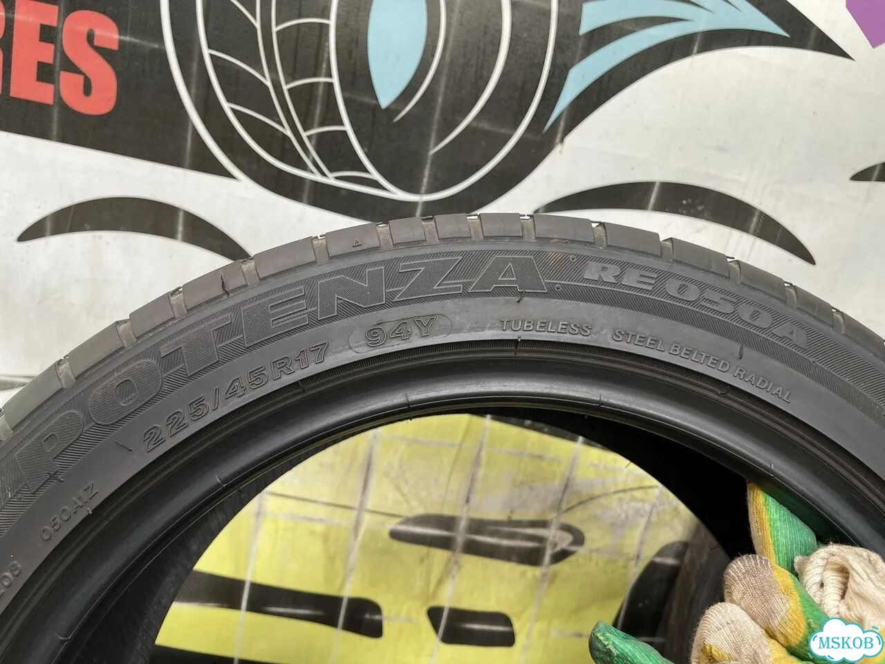 Bridgestone Potenza RE050A 225/45 R17 94Y фото 5