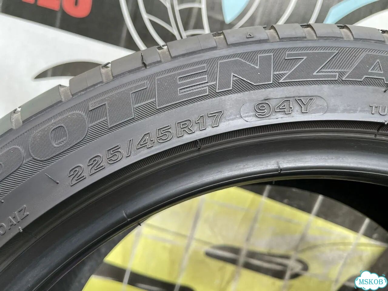 Bridgestone Potenza RE050A 225/45 R17 94Y фото 6