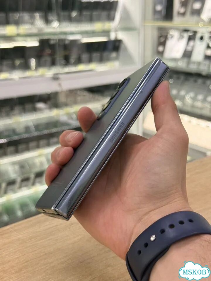 Samsung Galaxy Z Fold5, 12/256 ГБ, SIM + eSIM фото 2
