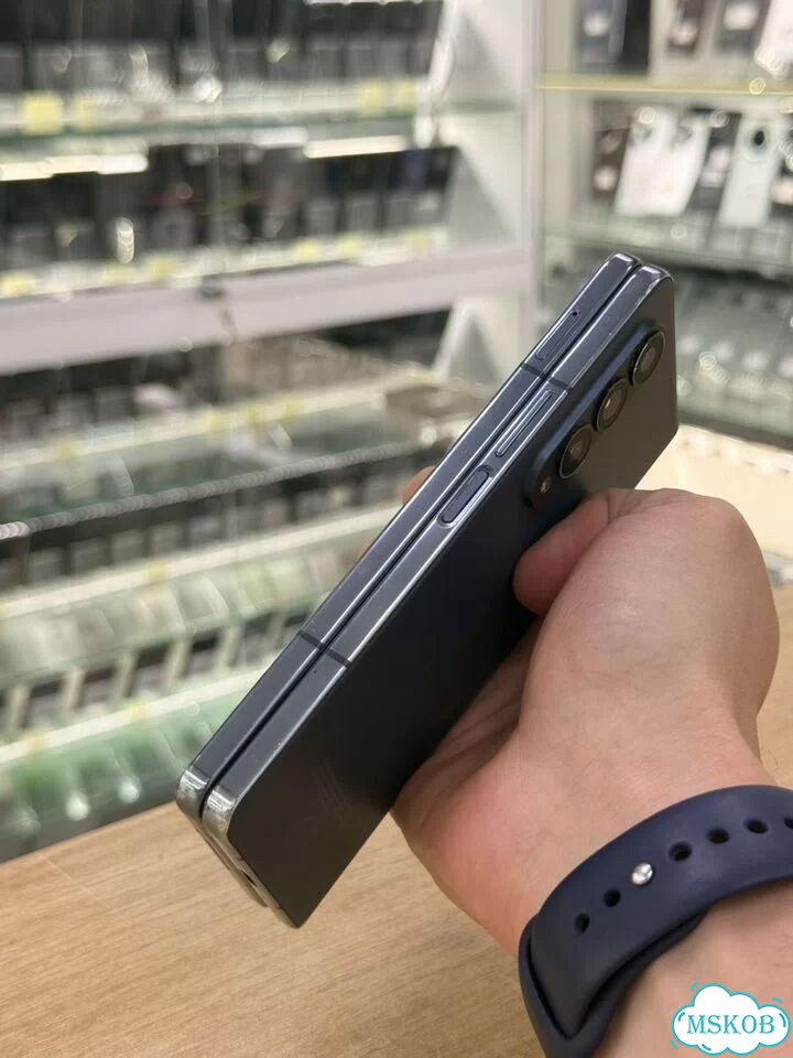 Samsung Galaxy Z Fold5, 12/256 ГБ, SIM + eSIM фото 3