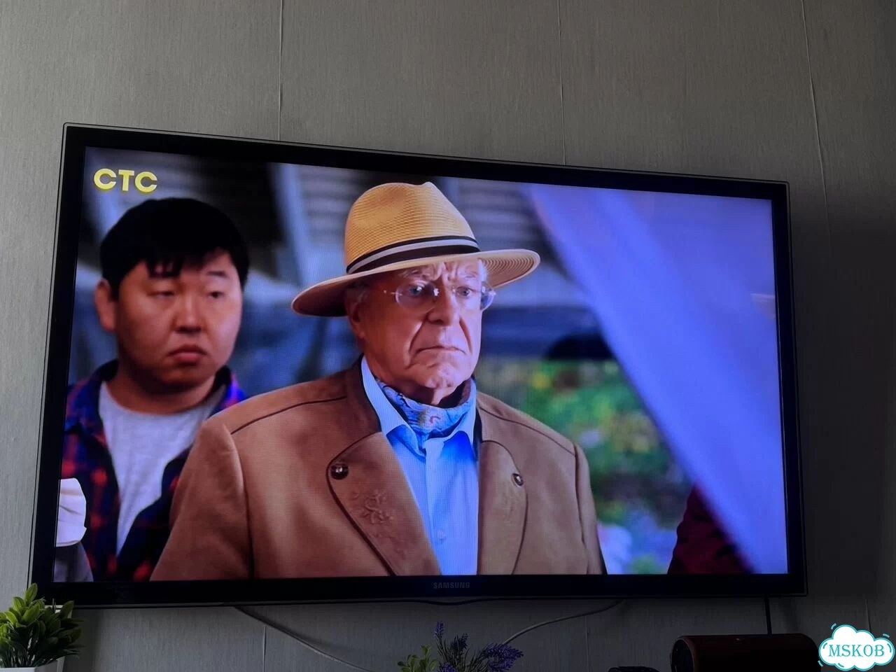 Телевизор samsung бу 55 дюймов со SMART tv фото 1