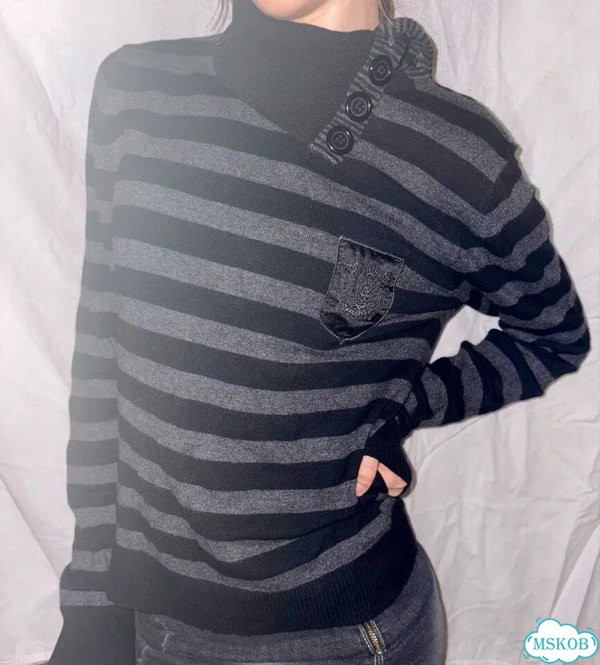 Свитер в стиле model off duty indie sleaze фото 3