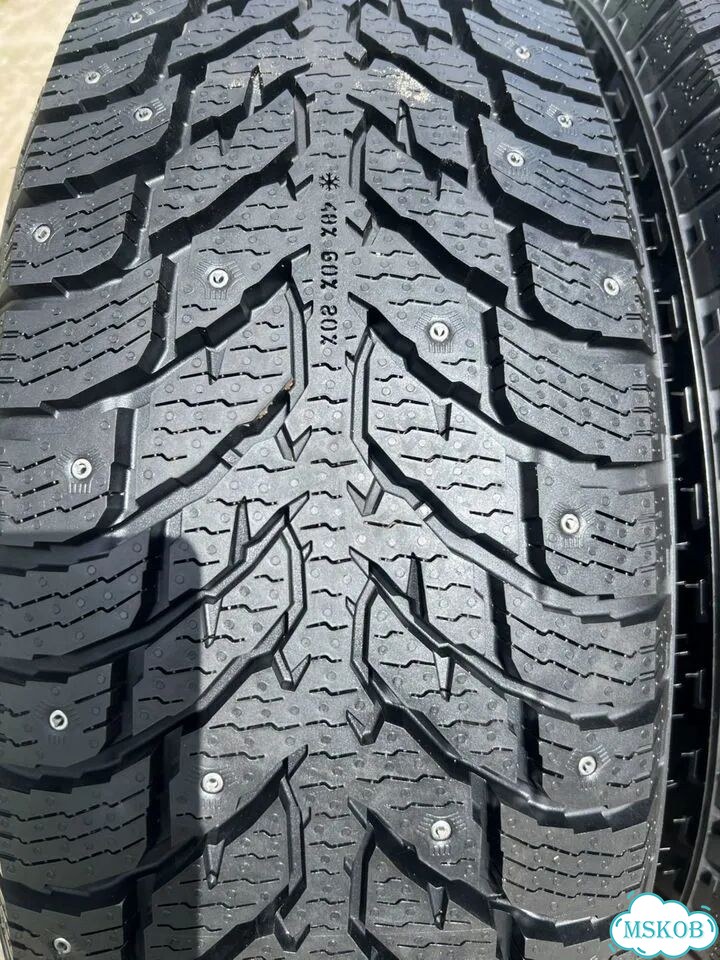 Nokian Tyres Hakkapeliitta LT3 285/70 R17 фото 1