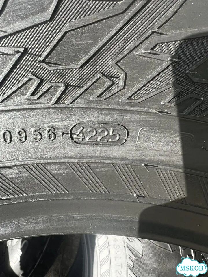 Nokian Tyres Hakkapeliitta LT3 285/70 R17 фото 3