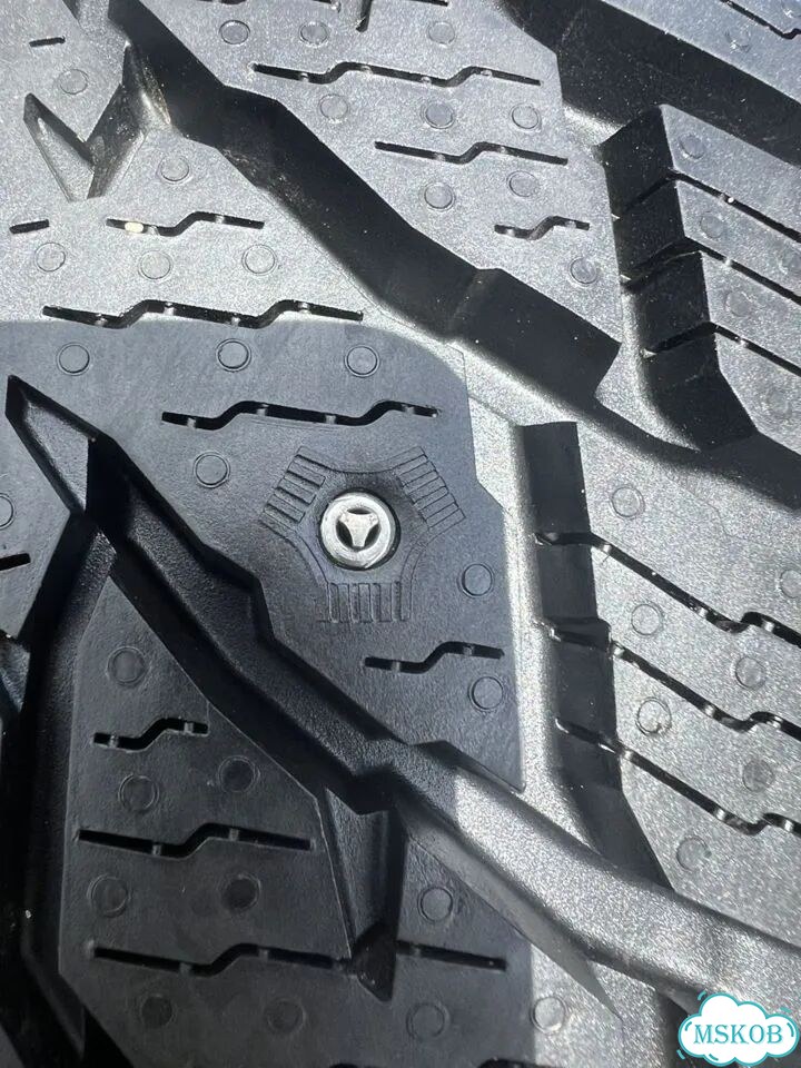 Nokian Tyres Hakkapeliitta LT3 285/70 R17 фото 5