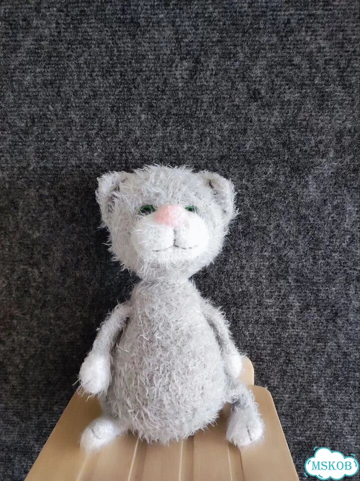 Вязаная игрушка Кот, 20см фото 2