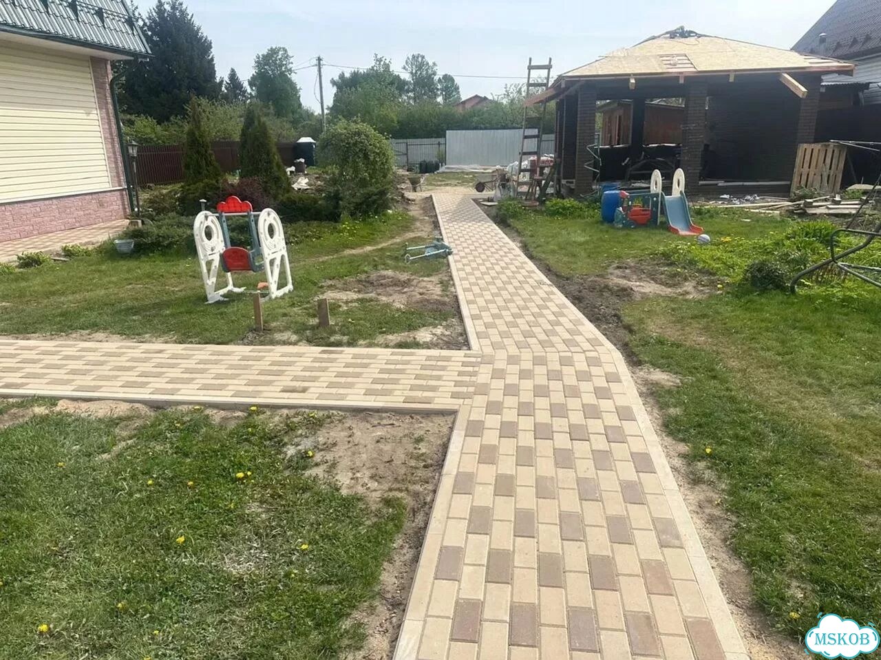 Отмостка вокруг дома Заезд под машину Площадка под ключ фото 8