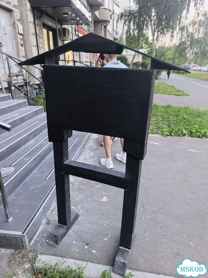 Рекламная стойка фото 3