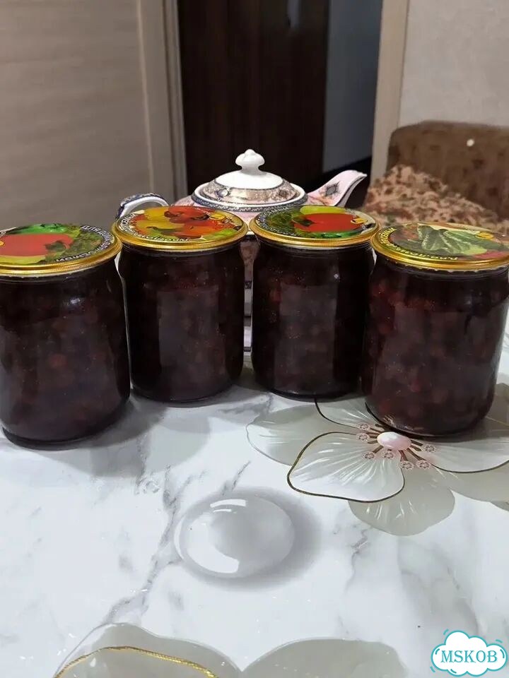 Земляничное варенье фото 1