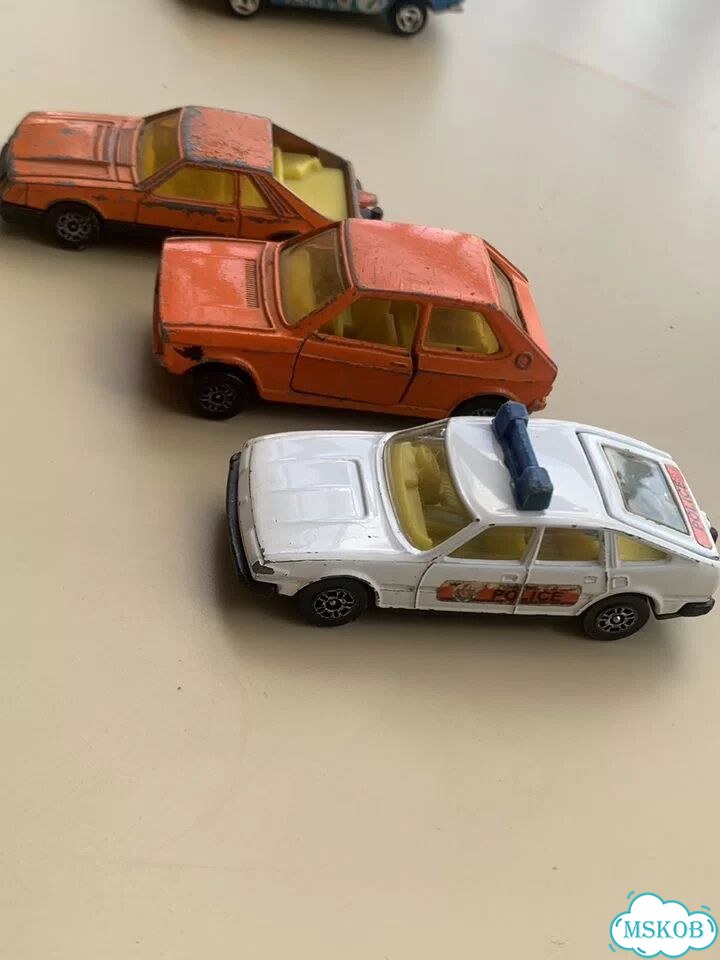 Лот модели corgi toys majorette 1/60 машинки фото 3