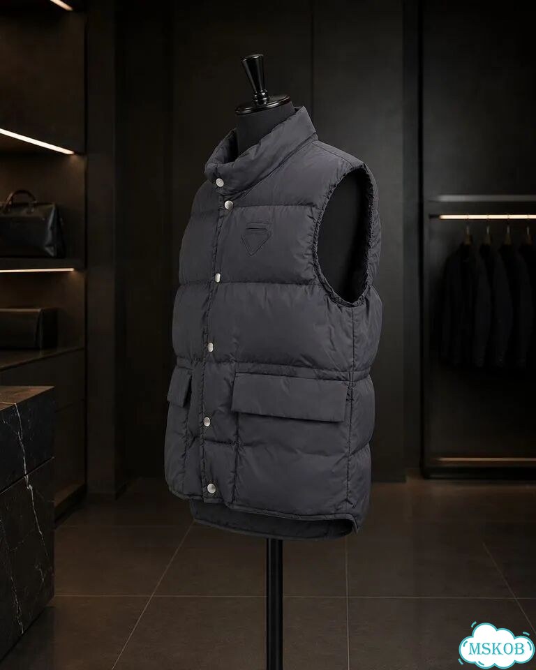 Prada жилет мужской фото 3