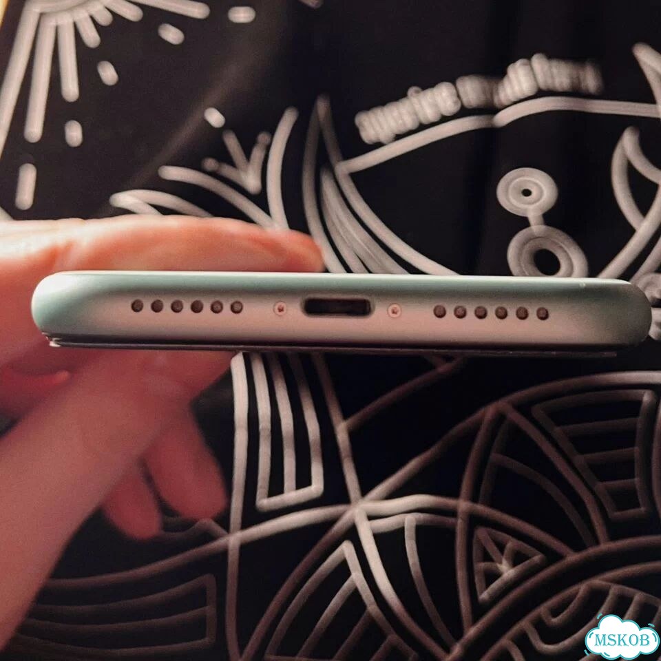 iPhone 11, 128 ГБ, SIM + eSIM фото 6