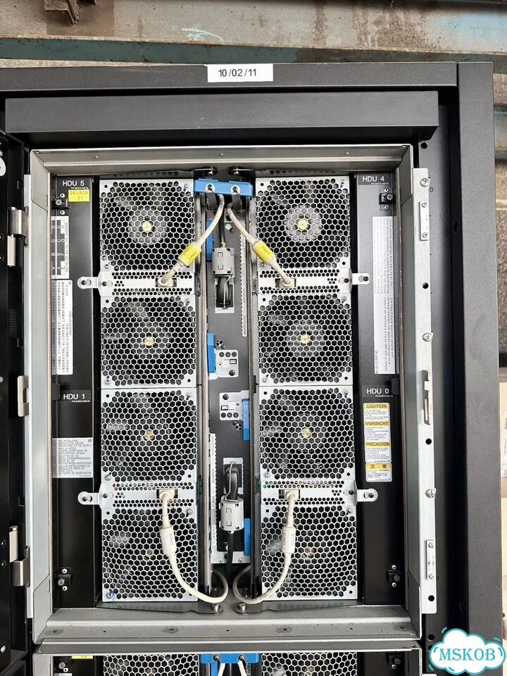 Схд корпоративного класса Hitachi VSP в стойке 42U фото 4