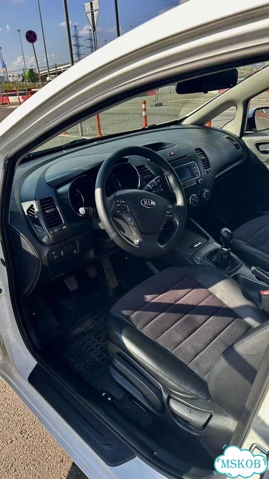 Kia Cerato 1.6 MT, 2016, 150 500 км фото 10