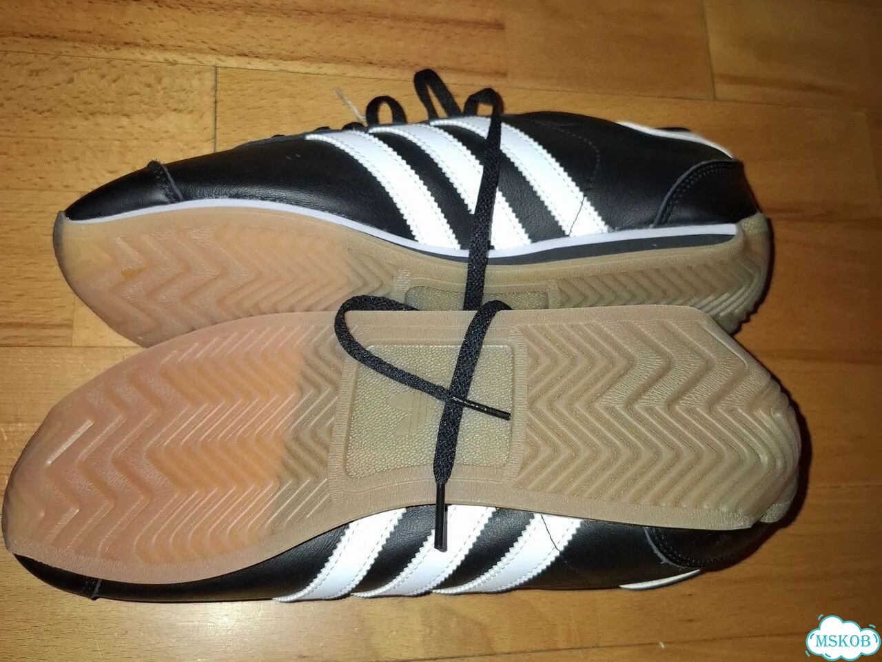 Кроссовки Adidas новые фото 6