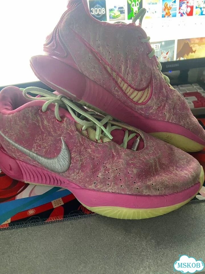Кроссовки Nike lebron 21 pink фото 1