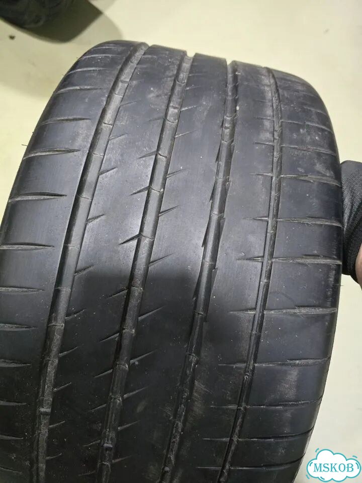Michelin Pilot Sport 4 S 285/30 R21 фото 1