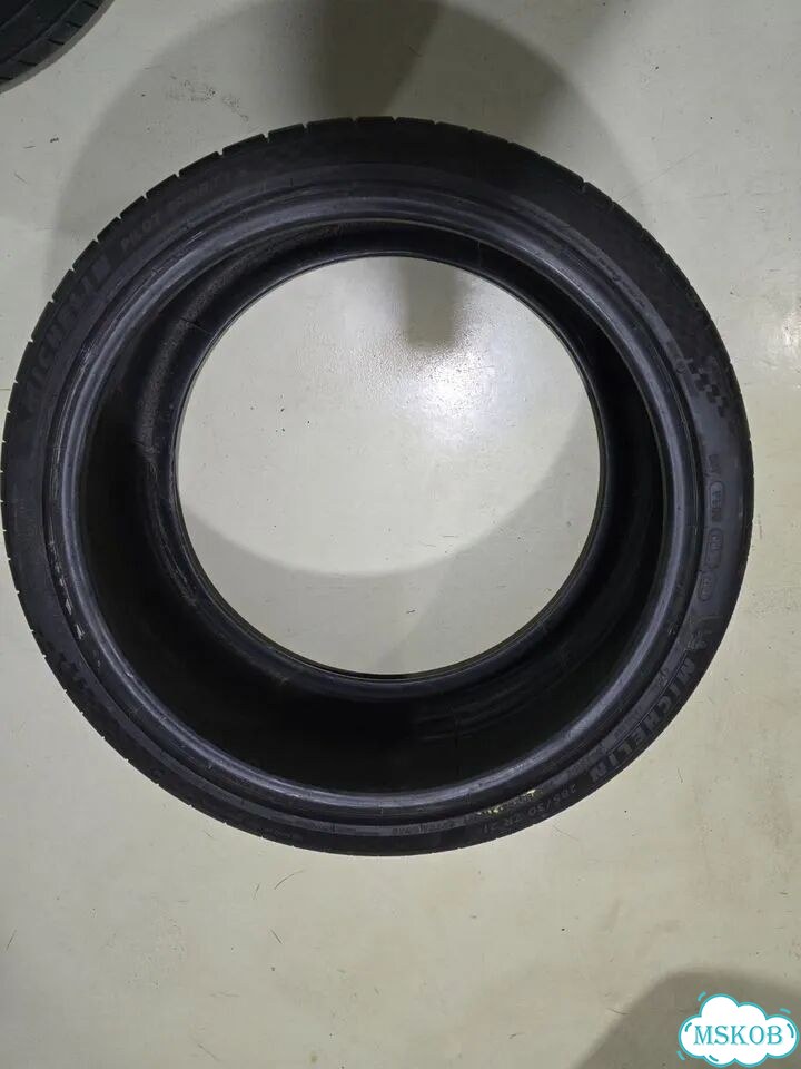 Michelin Pilot Sport 4 S 285/30 R21 фото 5