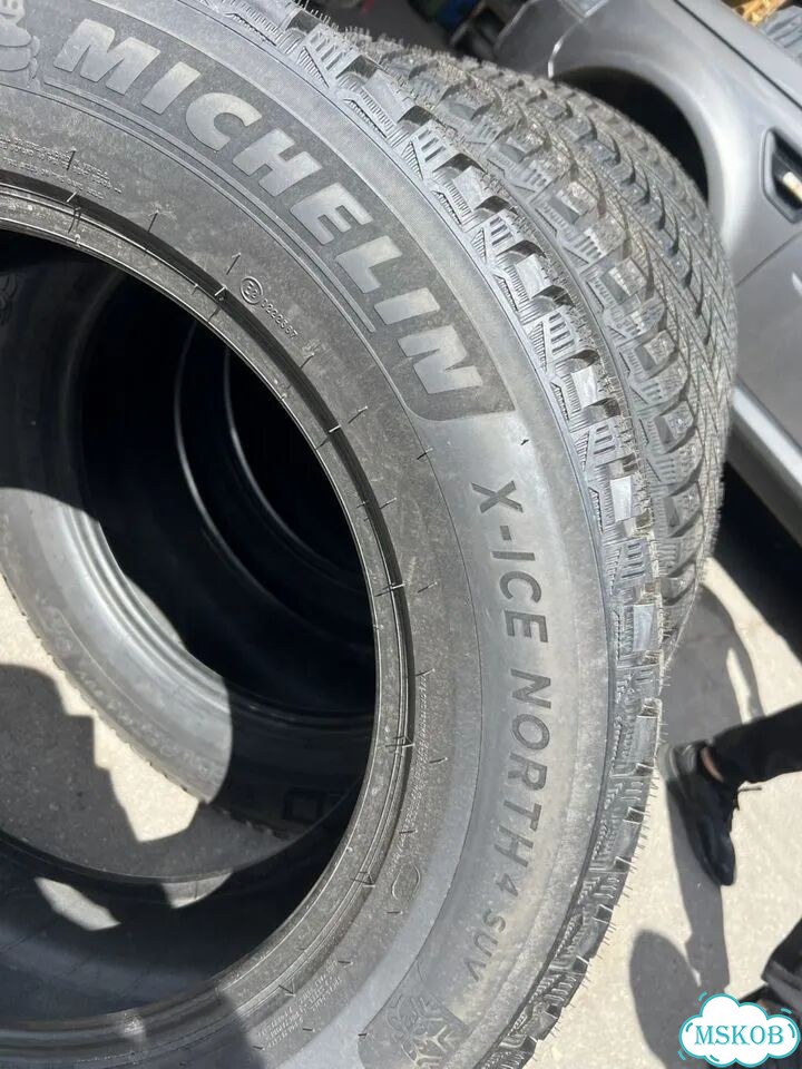 Michelin X-Ice North 4 SUV 275/60 R20 фото 3