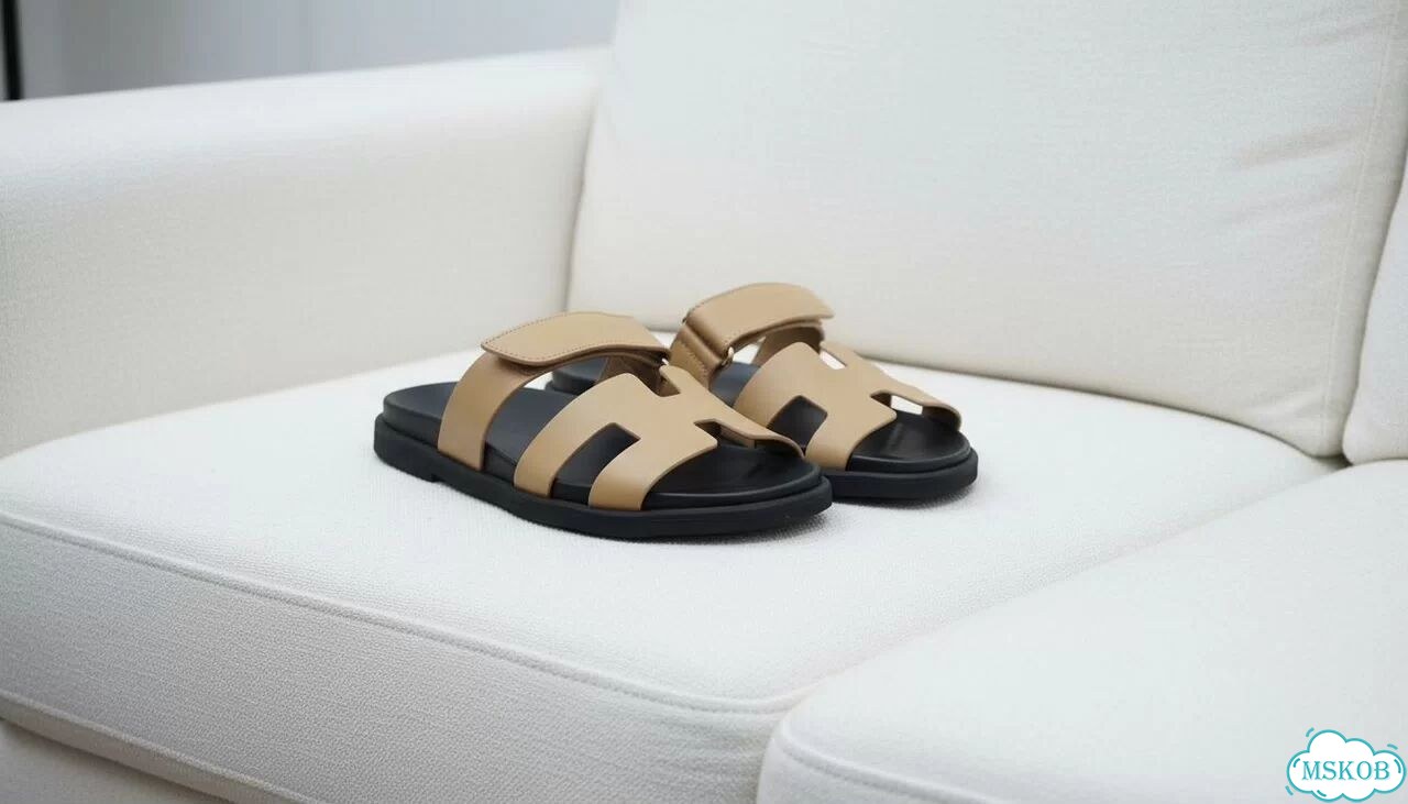 Шлепанцы Hermes Chypre Gold Leather 36-42 фото 3