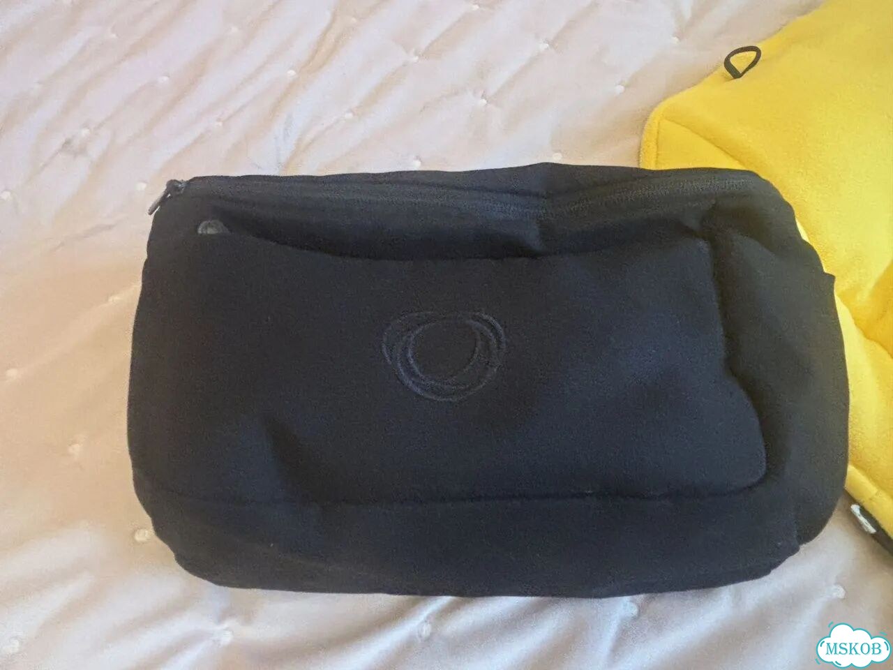 Bugaboo желтые кап и конверт, сумка и маскитка фото 4