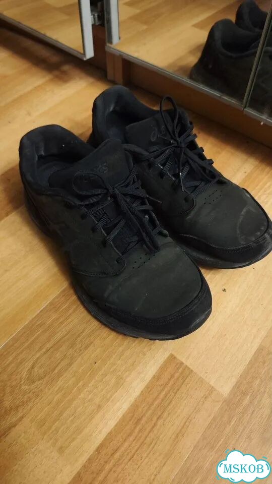 Ботинки Asics зимние детские 41.5 euro фото 1