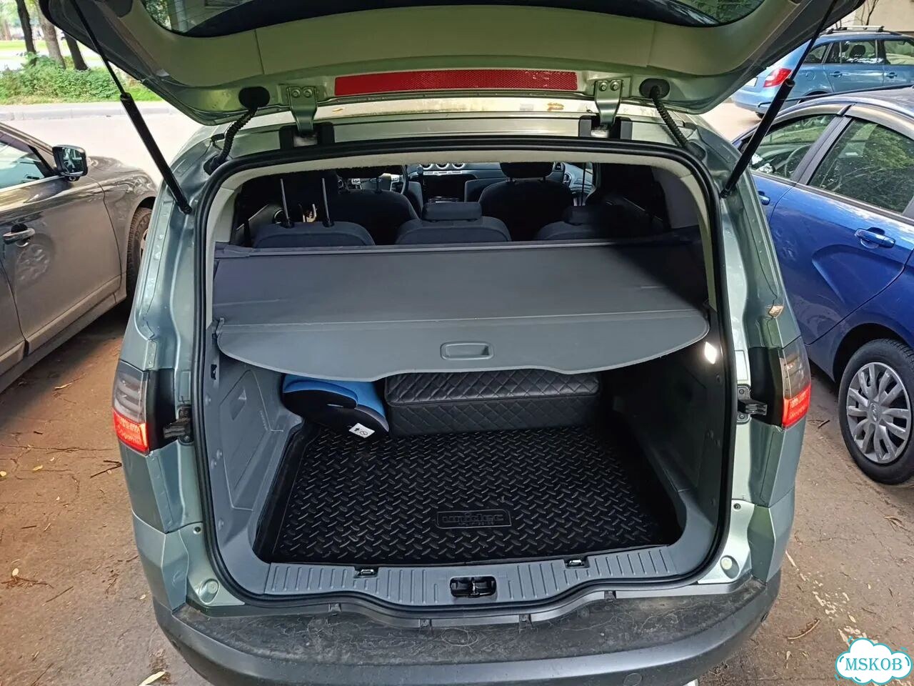 Шторка багажника ford S-MAX фото 1