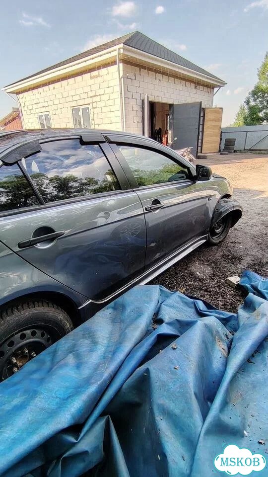 Mitsubishi Lancer 1.5 MT, 2010, битый, 200 000 км фото 4