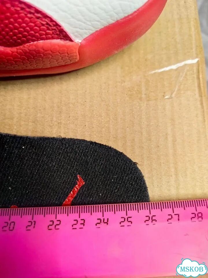 Air Jordan 12 Retro мужские кроссовки EU 40 фото 9
