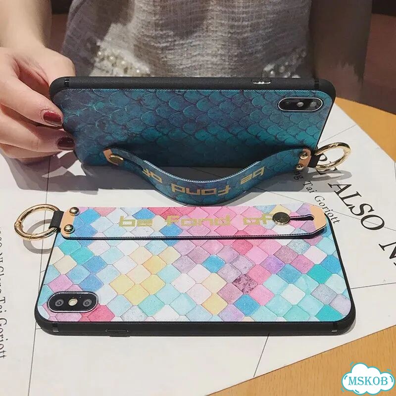 Чехол для iPhone 15 Plus Style 2 с держателем на запястье фото 3