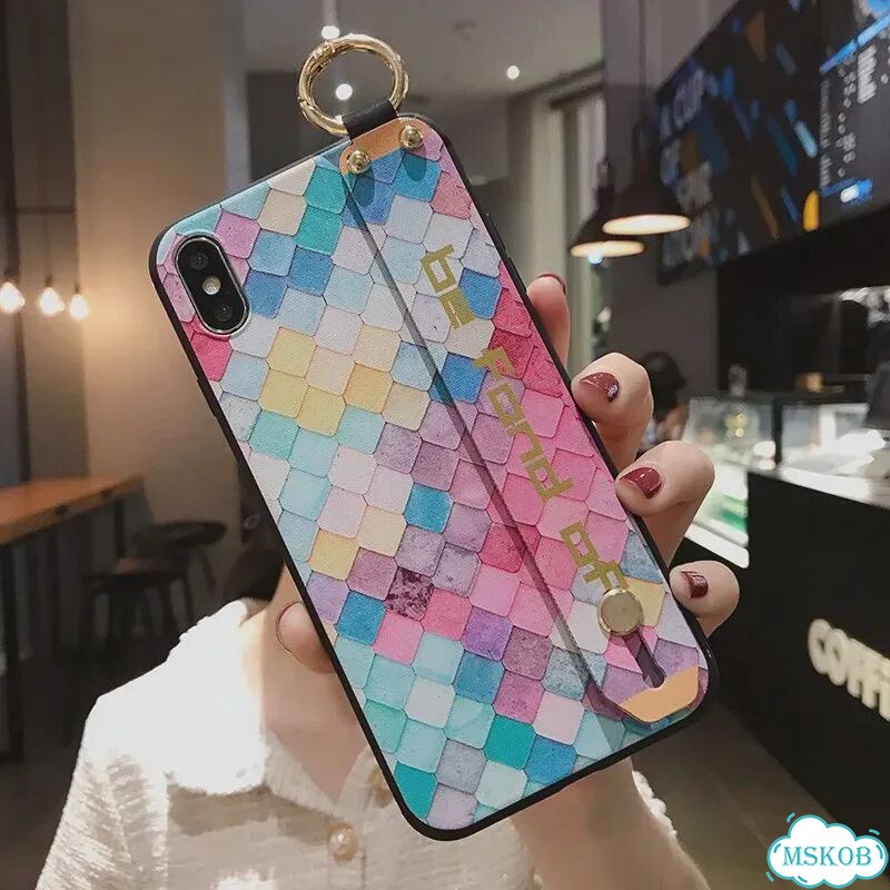 Чехол для iPhone 15 Plus Style 2 с держателем на запястье фото 6