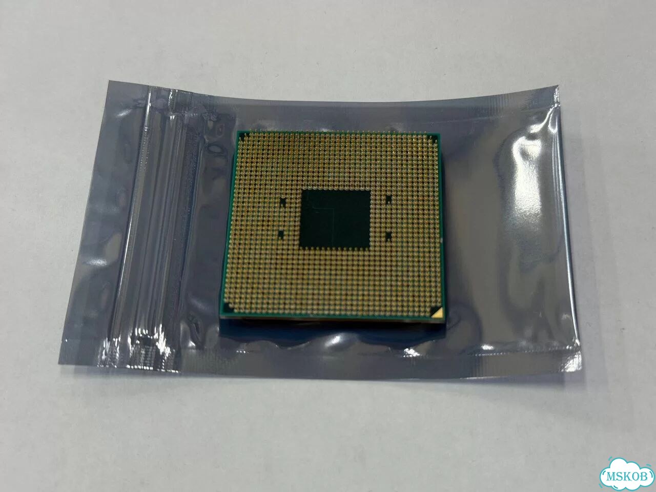 Процессор Ryzen 3 PRO 5350GE фото 2