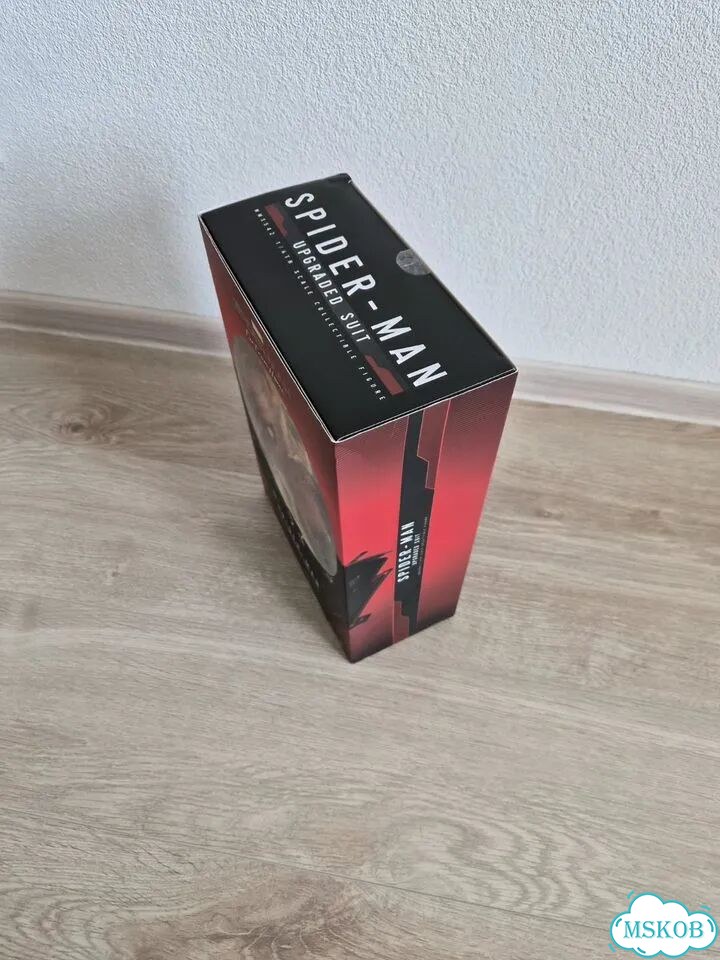 Фигурка Hot Toys MMS542 1/6 Spider-Man фото 2