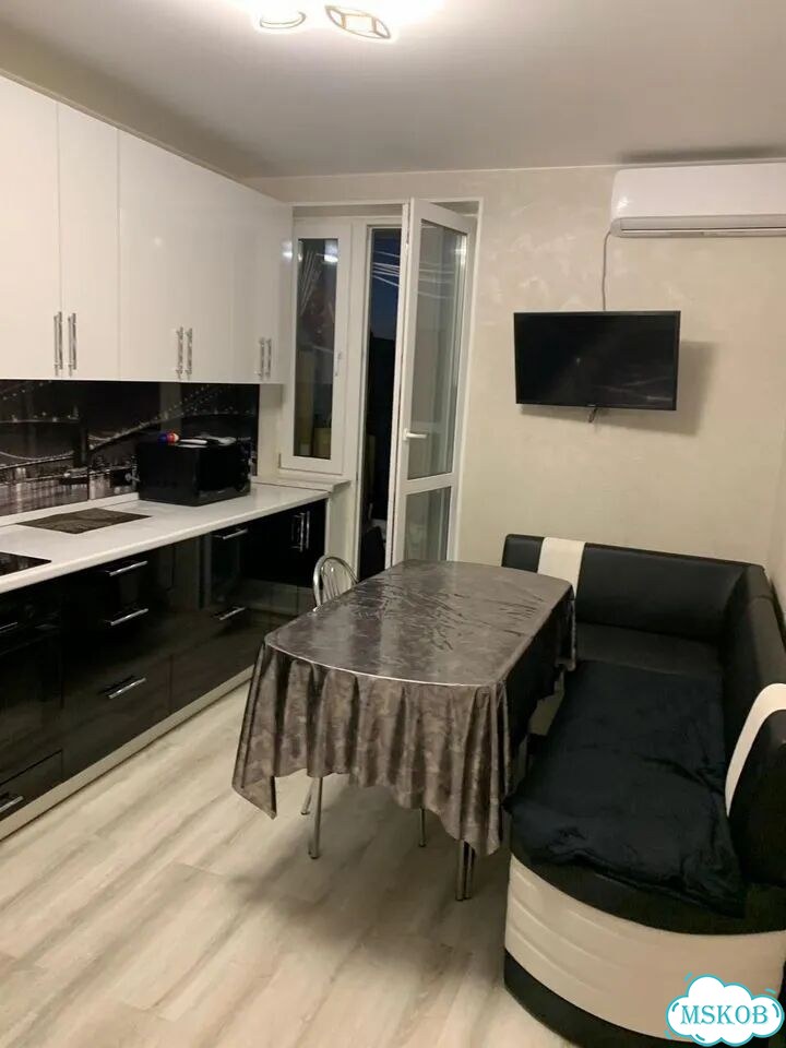 2-к. квартира, 65 м², 16/19 эт. фото 2