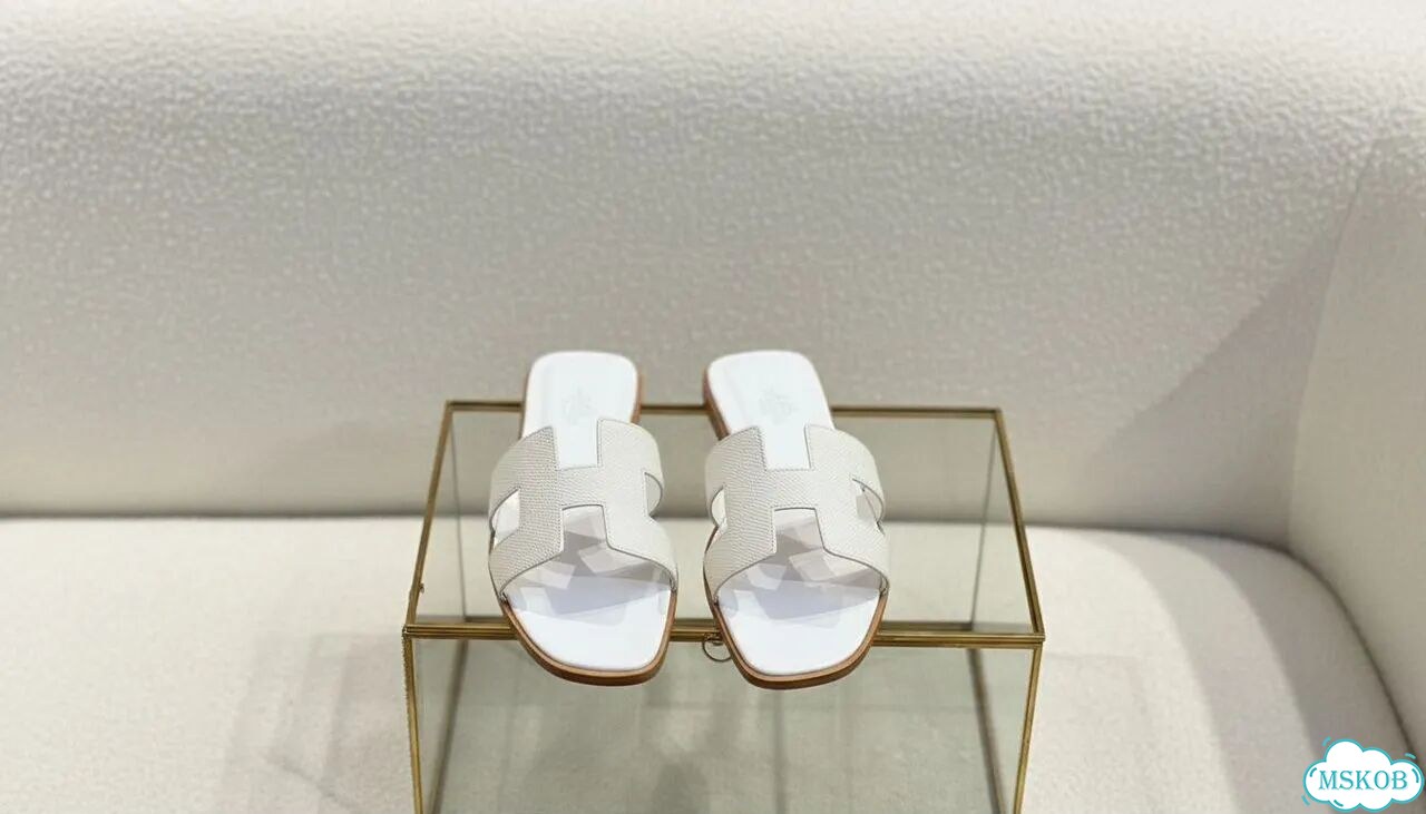Шлепанцы Hermes Oran White кожаные. 36-42 фото 3