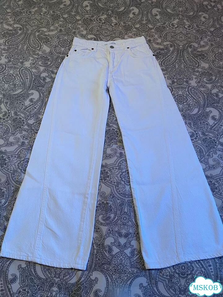 Джинсы белые на девочку 11-12 Zara фото 1
