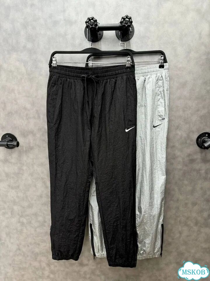 Трендовые штаны Nike new 2026 фото 1